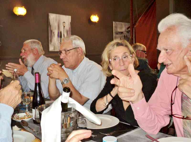 10_DSC03824 (Rouppert).jpg - Les tables...